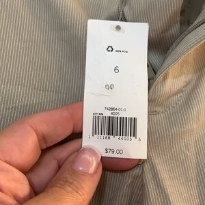 New khaki Banana Republic Flare leg pants! Size 6!